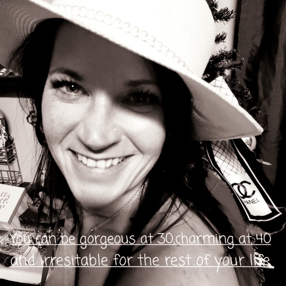 Hat - Picture 1 of 7